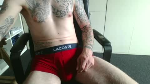 Snapshot of rore85 chatting on June 30, 2026, 8:15 am rore85 online show from June 30, 2026, 8:15 am