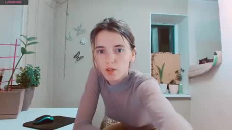 rosa843850 online show from February 9, 2025, 6:16 pm