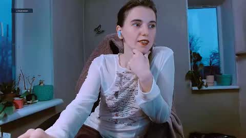 rosa843850 online show from March 25, 2026, 4:35 pm