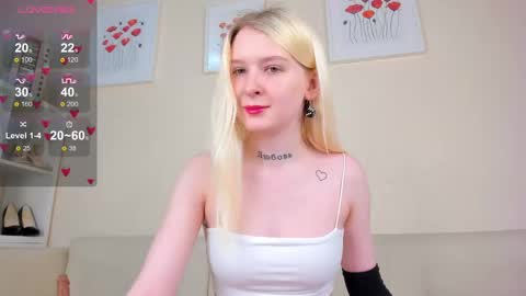 Rosa online show from March 11, 2025, 5:13 pm