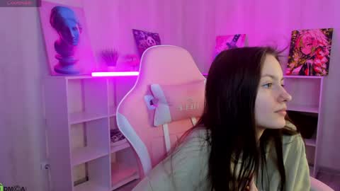 Snapshot of rosa_vaughn chatting on April 26, 2026, 8:56 am Viola online show from April 26, 2026, 8:56 am