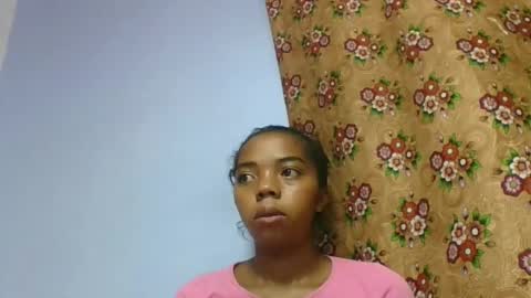 rosah225127 online show from April 16, 2026, 9:32 am
