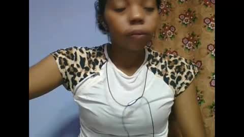 rosah225127 online show from May 15, 2026, 4:30 am