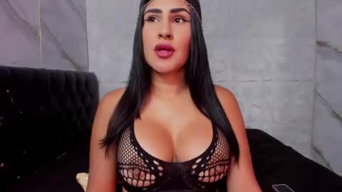 ROSALIA insta rosalia 10hoot online show from April 16, 2026, 7:47 pm