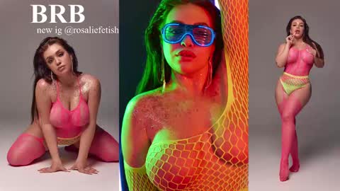 Snapshot of rosaliefetish chatting on January 9, 2025, 11:03 am Rosalie online show from January 9, 2025, 11:03 am