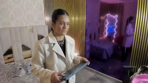 ROSALIN online show from September 9, 2025, 11:32 am