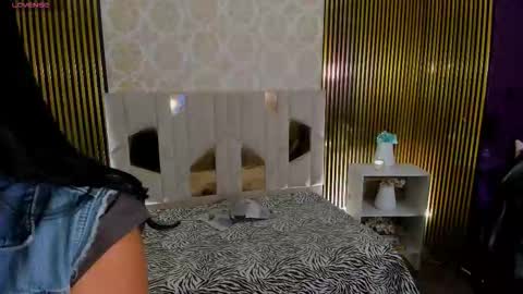 ROSALIN online show from September 22, 2025, 11:34 am