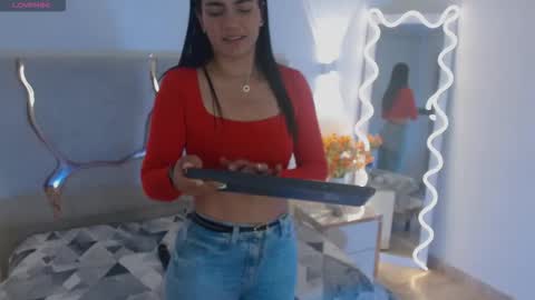 ROSALIN online show from November 12, 2025, 11:10 am