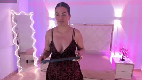 Snapshot of rosalind_tay chatting on June 5, 2026, 11:49 am ROSALIN online show from June 5, 2026, 11:49 am
