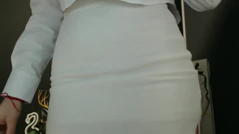 Snapshot of rosaline_ly chatting on May 24, 2026, 11:37 am Rosalina online show from May 24, 2026, 11:37 am