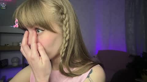RoosaMoore online show from April 25, 2026, 2:58 pm
