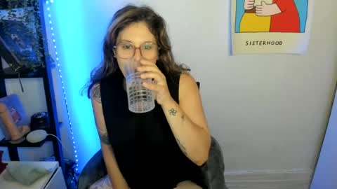 rose257044 online show from July 12, 2026, 11:01 am