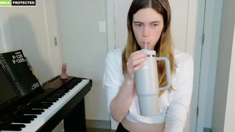 rose77782 online show from February 13, 2025, 6:16 pm