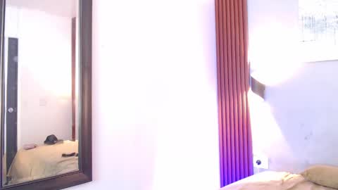 Snapshot of rose_crimson chatting on September 26, 2025, 1:20 am rose_crimson online show from September 26, 2025, 1:20 am