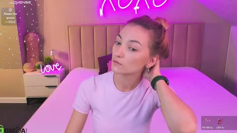 Kimberlly online show from June 8, 2026, 11:27 pm