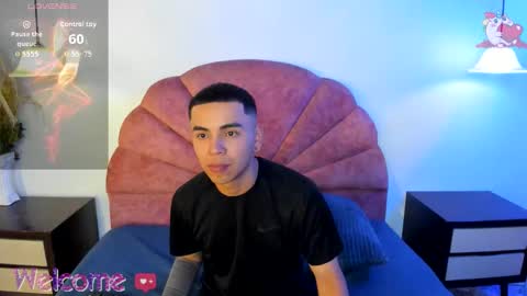 rose_ethan online show from December 5, 2025, 3:26 am