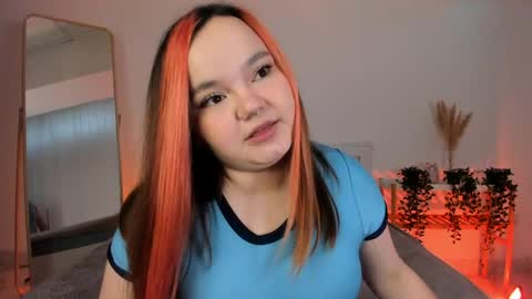 Snapshot of rose_luvv chatting on June 6, 2026, 6:29 am Rose LuvV follow me baby online show from June 6, 2026, 6:29 am