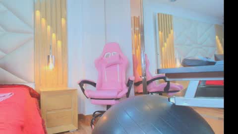 Snapshot of rose_nichols chatting on November 14, 2025, 3:27 am online show from November 14, 2025, 3:27 am