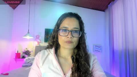 Rose  online show from April 19, 2026, 1:43 pm