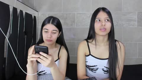 Rose y Miah online show from December 23, 2024, 6:55 am