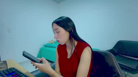 Rose Sins and Don Viktor online show from November 20, 2025, 3:56 pm