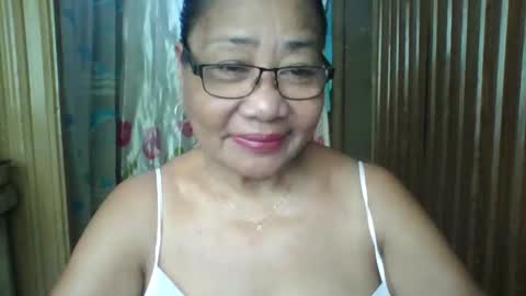 rosebelle66 online show from April 3, 2026, 2:53 am