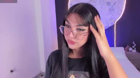 Rose online show from November 28, 2025, 1:25 pm