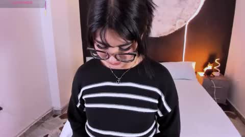 Rose online show from December 4, 2025, 2:15 pm