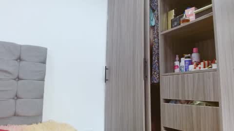 Rosee Channel online show from February 10, 2025, 7:28 pm