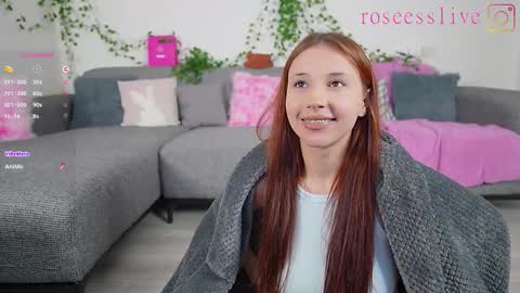 Snapshot of roseess_ chatting on September 21, 2025, 1:24 pm roseess_ online show from September 21, 2025, 1:24 pm