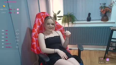 rose97 online show from February 13, 2025, 8:55 pm