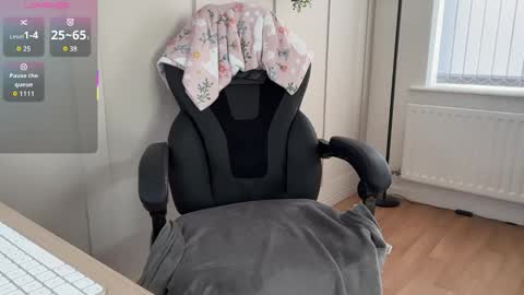 rose97 online show from February 17, 2026, 9:50 am