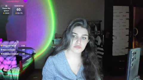Snapshot of roselina_ chatting on May 10, 2026, 5:29 pm Rose online show from May 10, 2026, 5:29 pm