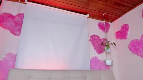 Lyla OF roselinedior online show from February 22, 2025, 1:02 pm