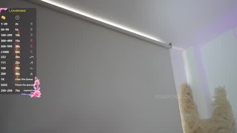 Lyla OF roselinedior online show from November 6, 2025, 2:40 pm