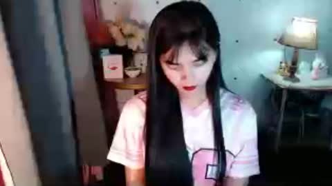 Snapshot of rosella_xx chatting on July 13, 2026, 11:02 am TONETH online show from July 13, 2026, 11:02 am