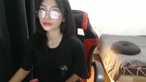 rosemae07 online show from September 10, 2025, 7:52 am