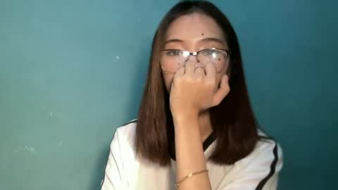 rosemae07 online show from July 2, 2026, 5:52 pm