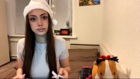 Mimi online show from November 20, 2025, 2:39 pm