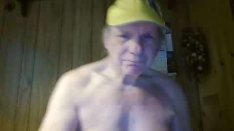 roses2u1958 online show from March 16, 2026, 5:44 am