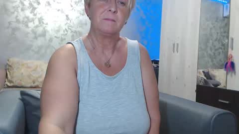 Lovepinklilly online show from January 15, 2025, 9:20 pm