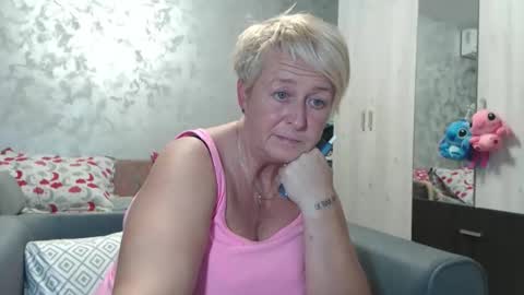 Lovepinklilly online show from September 27, 2025, 5:07 pm