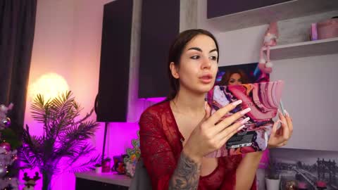 Amii online show from December 23, 2024, 8:36 pm