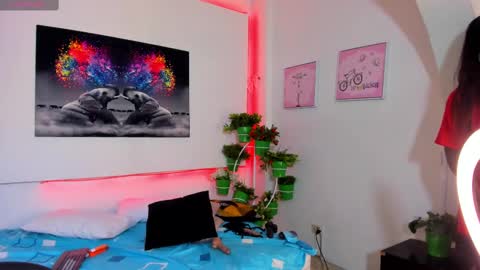 Snapshot of rosi_cooper chatting on February 10, 2025, 1:55 pm rosi_cooper online show from February 10, 2025, 1:55 pm