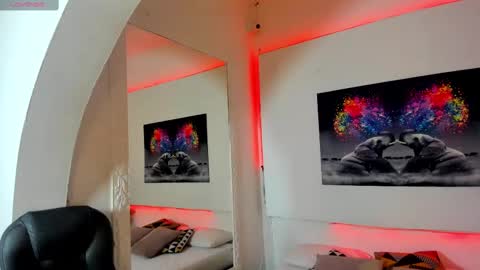 Snapshot of rosi_cooper chatting on March 8, 2025, 11:05 am rosi_cooper online show from March 8, 2025, 11:05 am