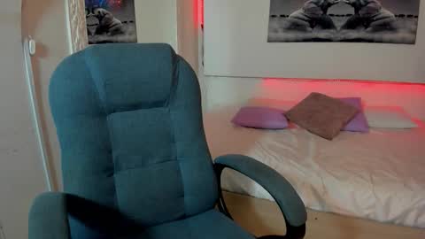 Snapshot of rosi_cooper chatting on February 26, 2026, 11:09 am rosi_cooper online show from February 26, 2026, 11:09 am