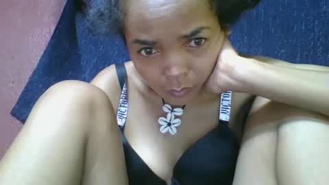 rosia685234 online show from March 3, 2025, 1:53 pm