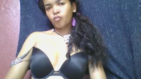 rosia685234 online show from March 5, 2025, 8:10 am