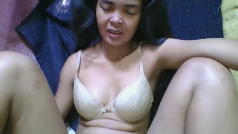 rosia685234 online show from October 27, 2025, 5:00 am