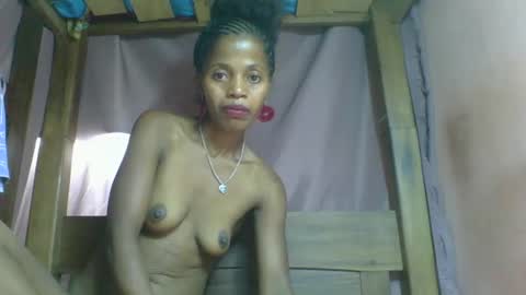 Snapshot of rosiahot1 chatting on March 6, 2025, 9:42 pm rosia online show from March 6, 2025, 9:42 pm